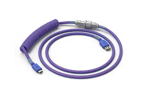 ⁨Glorious Coiled Cable Nebula, USB-C to USB-A, 1.37m - purple⁩ at Wasserman.eu