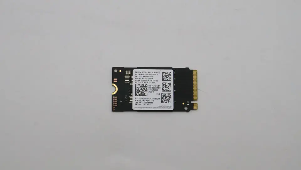 ⁨Lenovo 256GB M.2 NVMe SSD with PCIe⁩ w sklepie Wasserman.eu