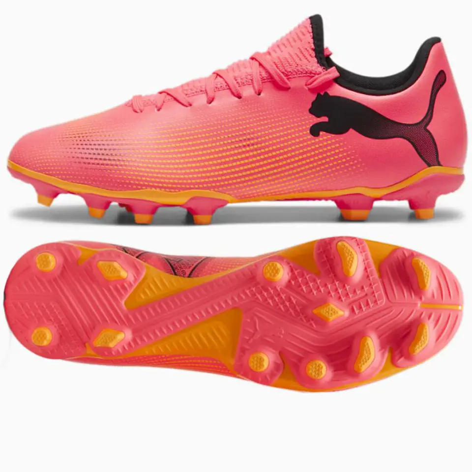 ⁨Buty piłkarskie Puma Future 7 Play FG/AG M 107723 (kolor Różowy, rozmiar 44)⁩ w sklepie Wasserman.eu