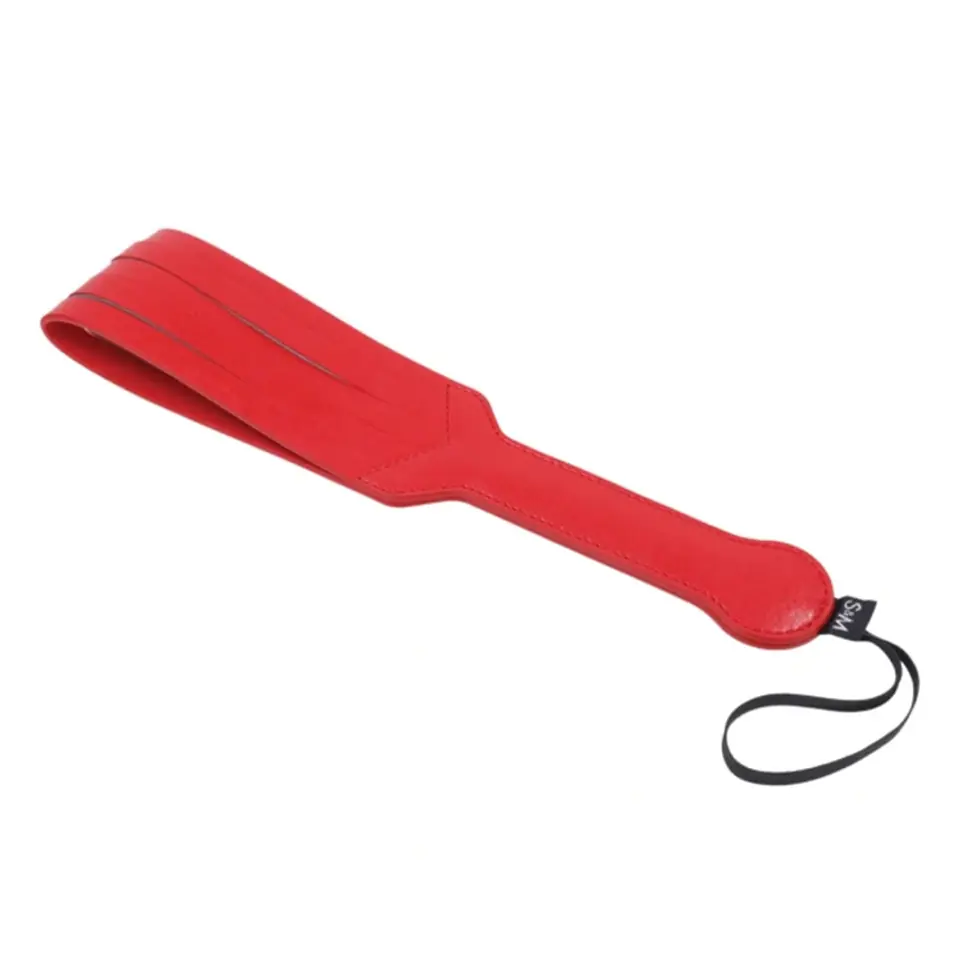 ⁨Sportsheets Sex & Mischief Amor Paddle czerwone podwojne pasma 36cm⁩ w sklepie Wasserman.eu