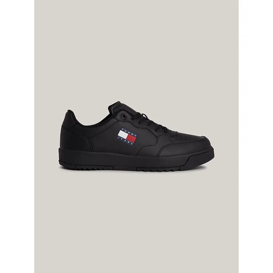 ⁨Buty Tommy Hilfiger Retro Ess M (kolor Czarny, rozmiar 41)⁩ w sklepie Wasserman.eu