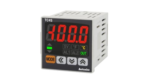 ⁨Ekonomiczny regulator temperatury 48x48mm PID 100-230VAC TC4S-24R⁩ w sklepie Wasserman.eu