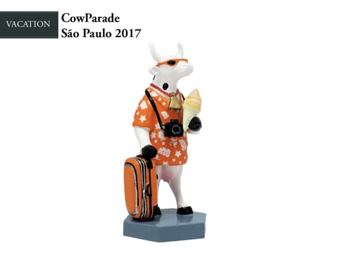 ⁨CowParade Sao Paulo 2017, Vacation, autor: Paulo Marques⁩ w sklepie Wasserman.eu
