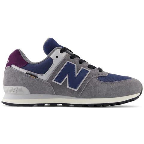 ⁨Buty New Balance Jr GC574KGN (kolor Szary/Srebrny, rozmiar 35.5)⁩ w sklepie Wasserman.eu