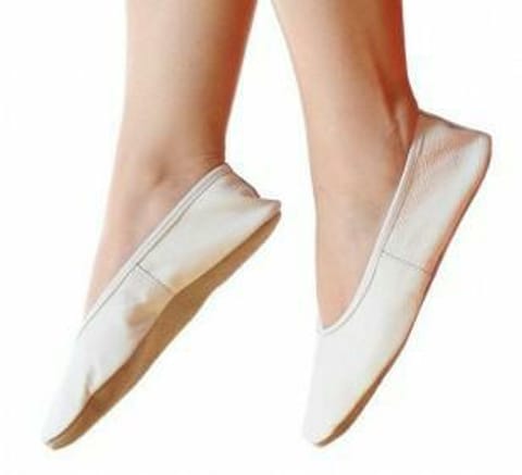 ⁨WHITE BALLET Flats r.29⁩ at Wasserman.eu