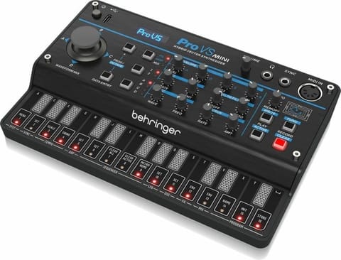 ⁨Behringer PRO-VS MINI Syntezator hybrydowy⁩ at Wasserman.eu