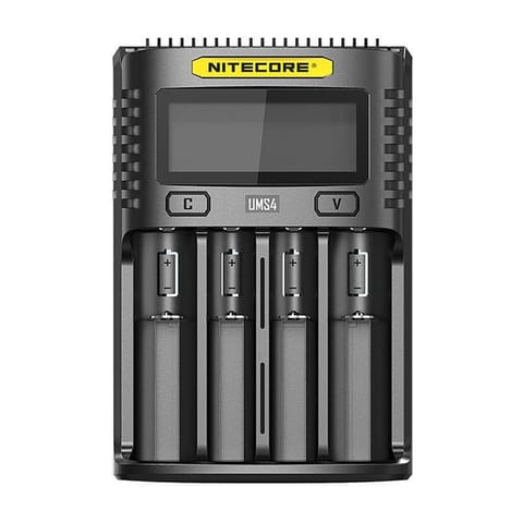 ⁨Charger Nitecore UMS4⁩ at Wasserman.eu