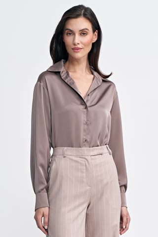 ⁨Satynowa koszula body - mocca - K80 (kolor mocca, rozmiar 40)⁩ w sklepie Wasserman.eu