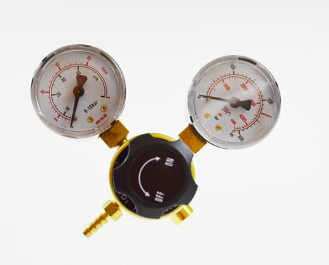 ⁨MAGNUM CO2/AR REDUCER 2 MINI CLOCKS⁩ at Wasserman.eu