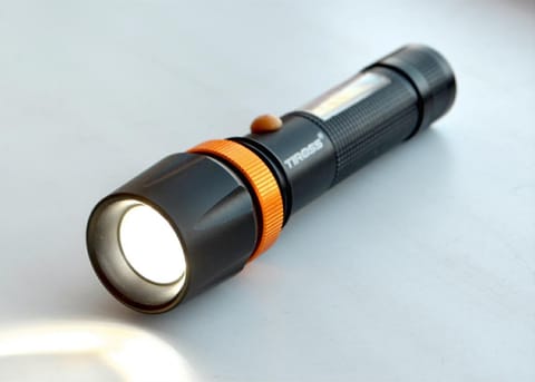 ⁨TIROSS LATARKA ŁADOWALNA CREE LED T6 XMLCOB 10W⁩ w sklepie Wasserman.eu
