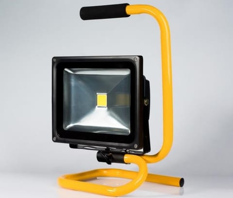 VOLTENO REFLEKTOR LED 30W PRZENOŚNY w sklepie Wasserman.eu
