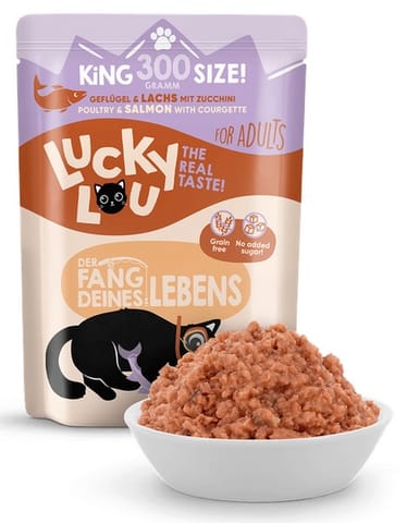 ⁨Lucky Lou Lifestage Adult Drób i łosoś saszetka 300g⁩ w sklepie Wasserman.eu