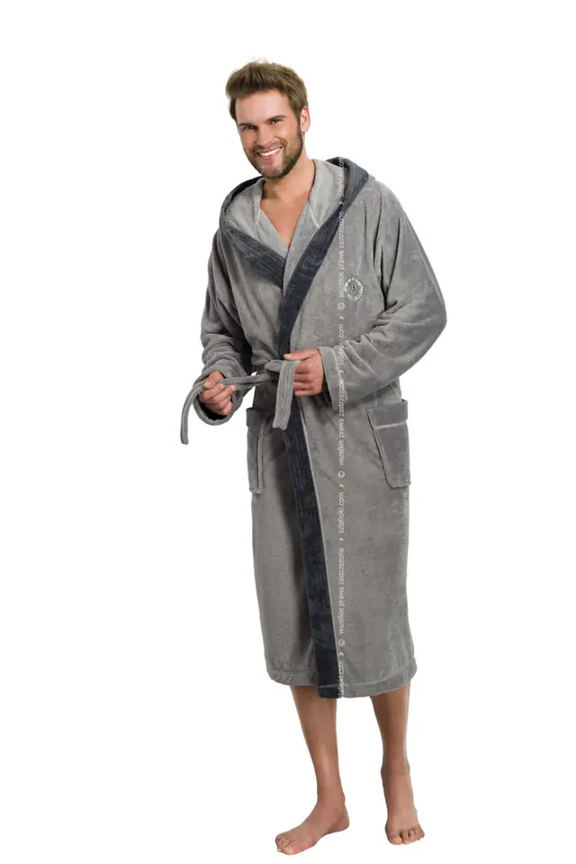 ⁨Bathrobe George Grey (size M)⁩ at Wasserman.eu