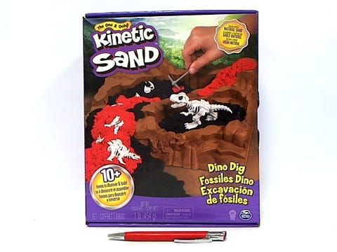 ⁨Kinetic Sand Wykopalisko dinozaurów, zestaw piasku kinetycznego z akcesoriami 6055874 p3 Spin Master⁩ w sklepie Wasserman.eu