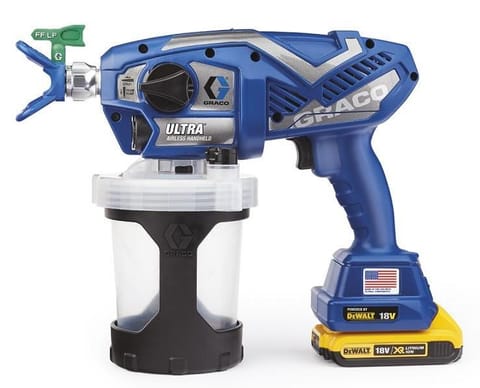 ⁨GRACO PISTOLET DO MALOWANIA ULTRA AIRLES ( 2 x AKU. 2AH DEWALT+ ŁAD. ) + TORBA⁩ w sklepie Wasserman.eu