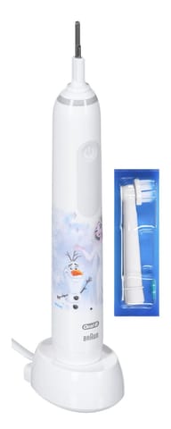 ⁨Oral-B Junior Pro Frozen toothbrush⁩ at Wasserman.eu