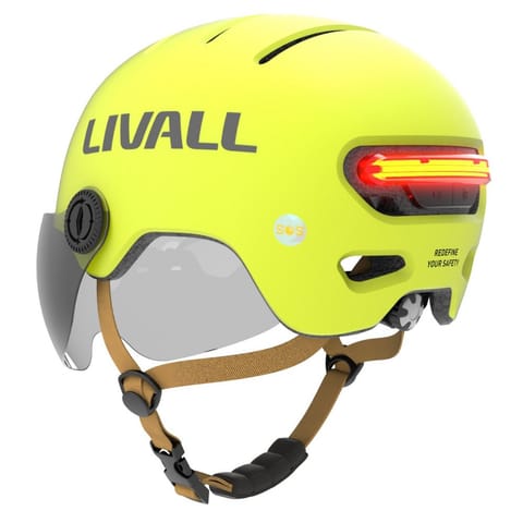 ⁨Kask Livall L23 żółty 54-58cm z szybką ochronną LED/SOS⁩ w sklepie Wasserman.eu