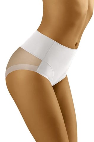 ⁨Uniqa briefs white (size M)⁩ at Wasserman.eu