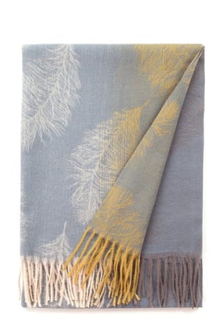 ⁨Feather scarf light grey (one size fits all)⁩ at Wasserman.eu