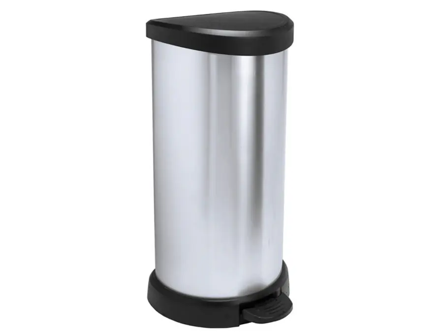 ⁨Metallized trash can with Curver 40L pedal⁩ at Wasserman.eu