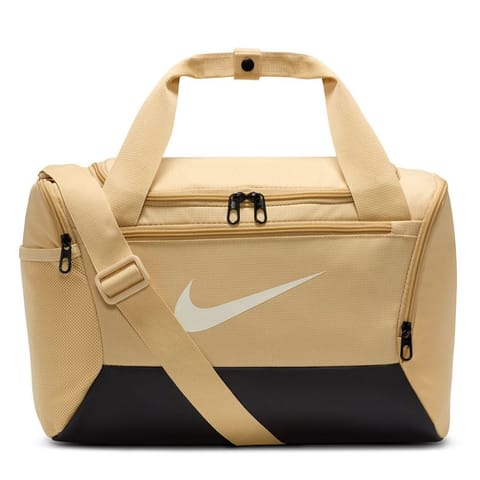 ⁨Torba Nike Brasilia DM3977 (kolor beżowy)⁩ w sklepie Wasserman.eu