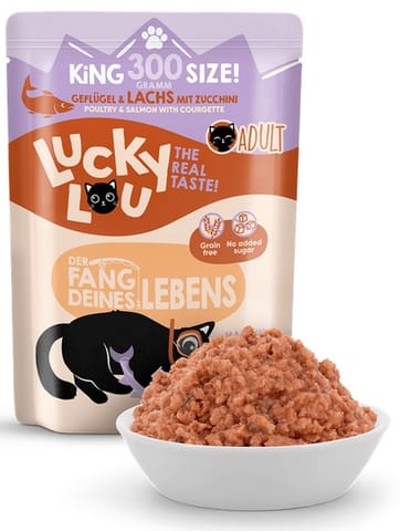 ⁨Lucky Lou Lifestage Adult Drób i łosoś saszetka 300g⁩ w sklepie Wasserman.eu