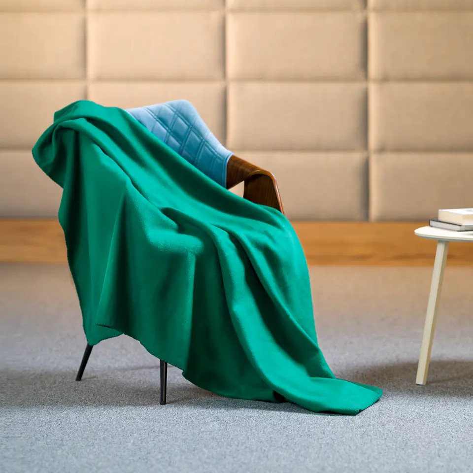 ⁨Fleece blanket 130x150 cm TEESA - green⁩ at Wasserman.eu