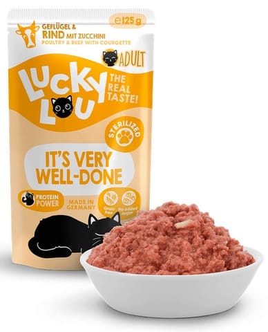 ⁨Lucky Lou Lifestage Sterilized Drób i wołowina saszetka 125g⁩ w sklepie Wasserman.eu