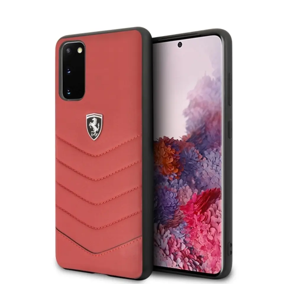 ⁨Ferrari Hardcase FEHQUHCS62RE S20 G980 czerwony/red Heritage⁩ w sklepie Wasserman.eu