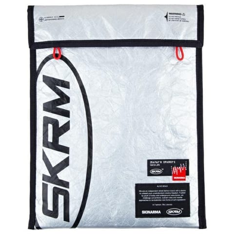 ⁨Skinarma Torba Comet laptop sleeve 14"   srebrny/silver⁩ w sklepie Wasserman.eu