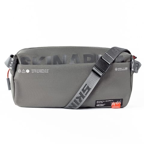 ⁨Skinarma Torebka Crossbody Fardel        oliwkowy/olive⁩ w sklepie Wasserman.eu