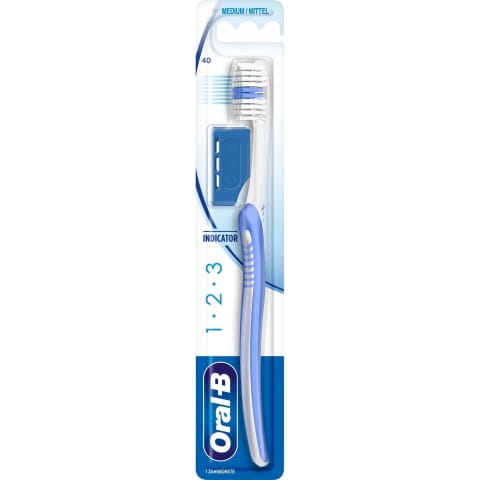 ⁨Oral-B 1 2 3 Travel Cap Mittel Szczoteczka do Zębów⁩ w sklepie Wasserman.eu