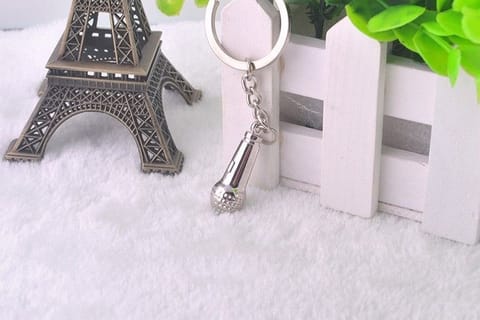 ⁨Music Keychain - Microphone⁩ at Wasserman.eu