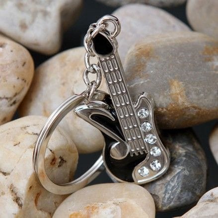 ⁨Keychain Music - Guitar⁩ at Wasserman.eu