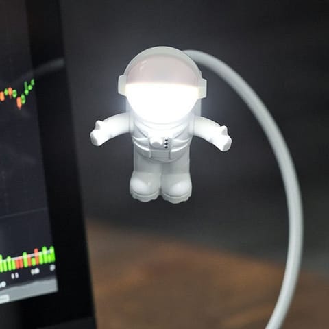 ⁨Lampka Astronauta na USB (carton box)⁩ w sklepie Wasserman.eu