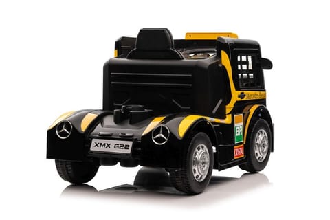 ⁨Auto battery powered by Mercedes XMX622 yellow LCD⁩ at Wasserman.eu