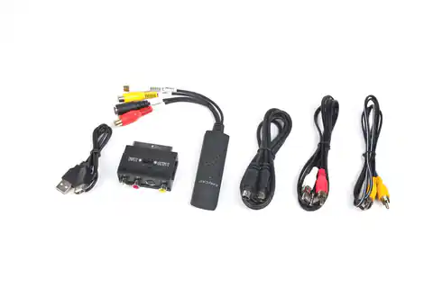 ⁨Adapter GEMBIRD UVG-002 (USB M - RCA, S-Video F; 0,50m; kolor czarny)⁩ w sklepie Wasserman.eu