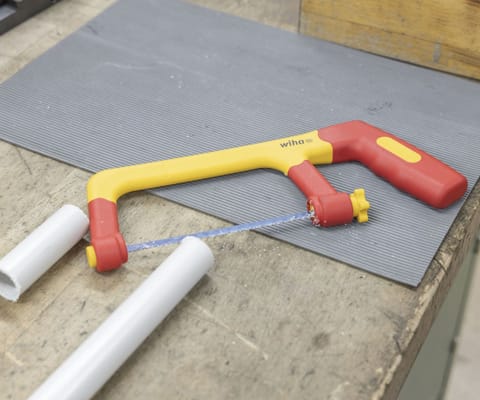 ⁨PIŁA RĘCZNA DLA ELEKTRYKÓW WH-SAW-ELECTRIC/43125 WIHA⁩ w sklepie Wasserman.eu
