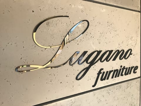 ⁨Krzesło tapicerowane BORGO VELVET MUSTARD SILVER⁩ w sklepie Wasserman.eu