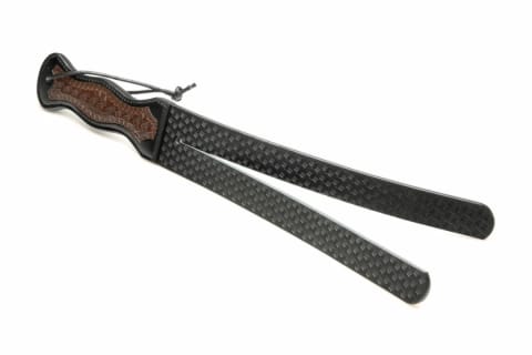 ⁨XR Brands Scottish Tawse Black - klasyczny model z ekoskory⁩ w sklepie Wasserman.eu