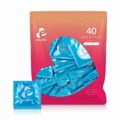 ⁨EasyGlide Ribs & Dots 40 szt. - prezerwatywy anatomiczne z teksturą⁩ w sklepie Wasserman.eu