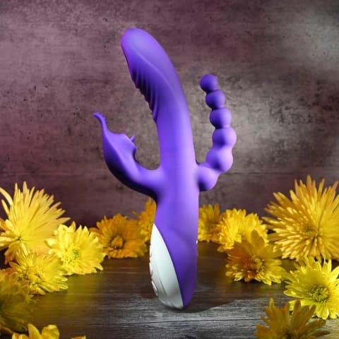 ⁨Evolved Lick Me Triple Stimulator Fioletowy 3-silnikowy silikonowy model⁩ w sklepie Wasserman.eu