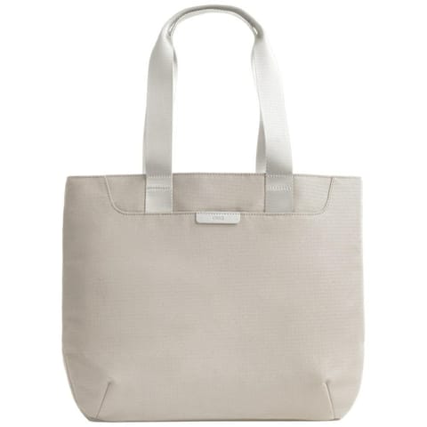 ⁨Torba UNIQ Arden Tote 16L beżowy⁩ w sklepie Wasserman.eu