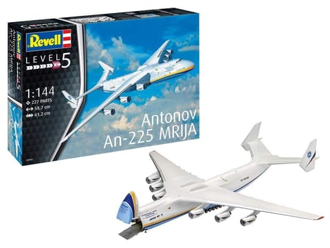 ⁨Plastic model Antonov AN-225 Mrija⁩ at Wasserman.eu