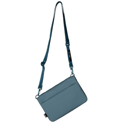 ⁨Torebka Crossbody Skinarma Juno          niebieski⁩ w sklepie Wasserman.eu