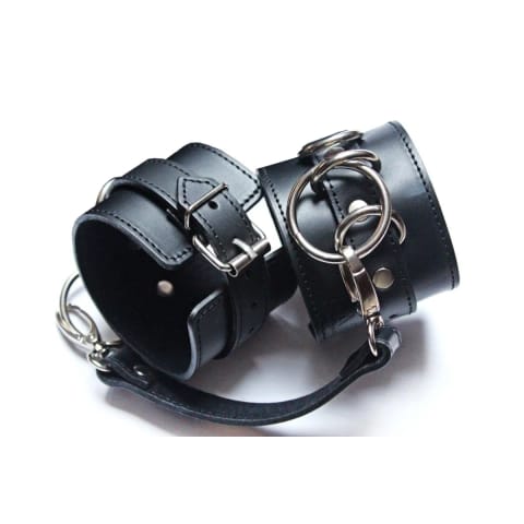 Leahter cuffs Megan black at Wasserman.eu
