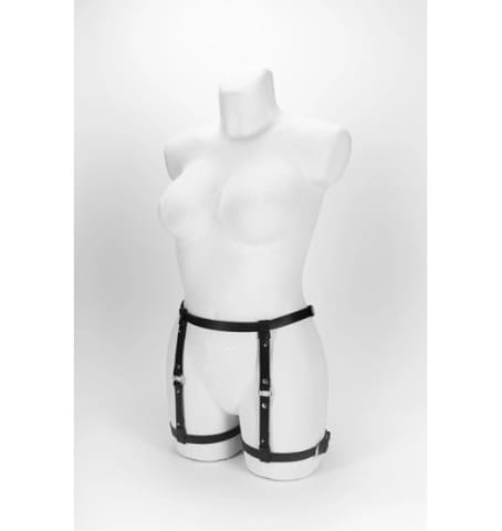 Whips Female Harness no 1 at Wasserman.eu