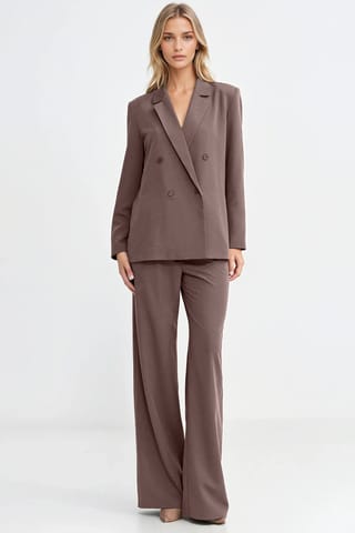 ⁨Marynarka oversize, dwurzędowa - mocca - Z88 (kolor mocca, rozmiar 42)⁩ w sklepie Wasserman.eu