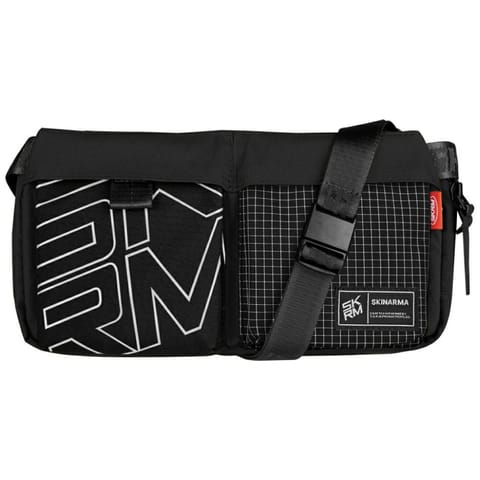 ⁨Torebka Crossbody Skinarma Jager czarny⁩ w sklepie Wasserman.eu