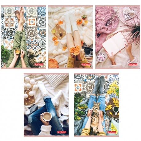 ⁨A5 line notebook 60 sheets - flat lay⁩ at Wasserman.eu
